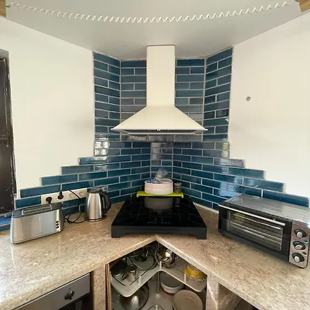 Orange Tree House, Silver Coast, Alcobaca, Nazare 別荘 *